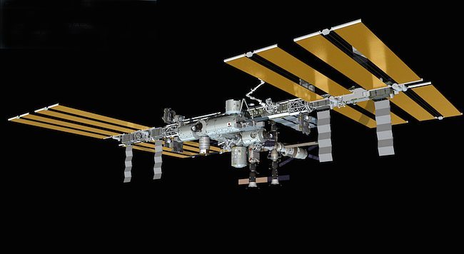 Boeing-ISS-Stazione-Spaziale-650x