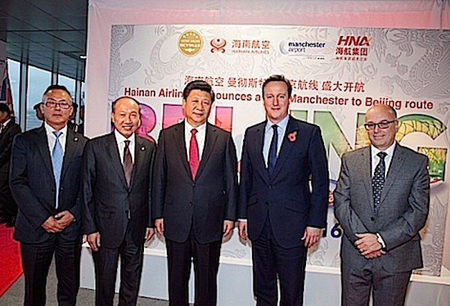 Hainan Airlines to launch Beijing-Manchester route in June, 2016. Chinese President Xi Jinping, British Prime Minister David Cameron and HNA Group chairman Chen Feng attended the press conference. (PRNewsFoto/Hainan Airlines Co., LTD)