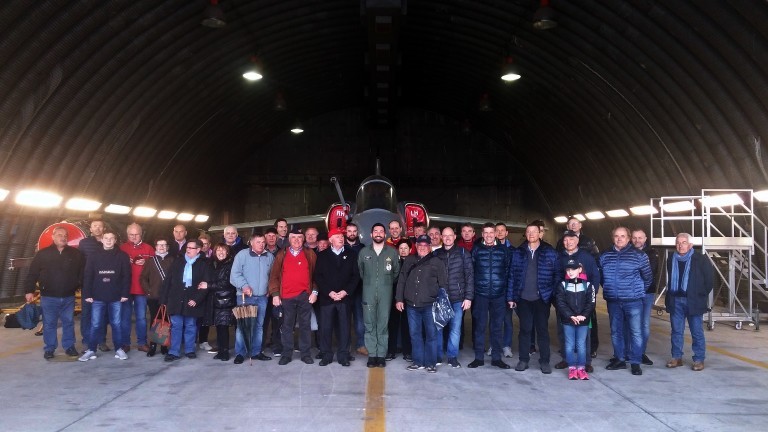 Il 102° CLUB FRECCE TRICOLORI ACCOLTO DAI “QUATTRO GATTI” DEL 132° GRUPPO