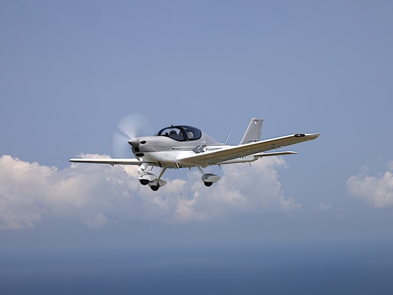 Tecnam annuncia un ordine di Nesher Aviation per dieci monomotori P-Mentor