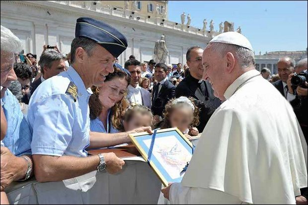 La 4^ Brigata incontra Papa Francesco (Aeronautica Militare)
