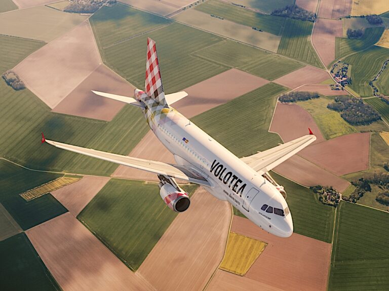 Volotea sigla un accordo con TotalEnergies per la fornitura di carburante sostenibile per l’aviazione in Francia