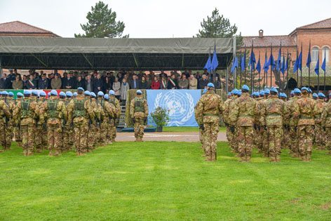 Il palco delle autorità durante la cerimonia (foto Brigata Friuli)