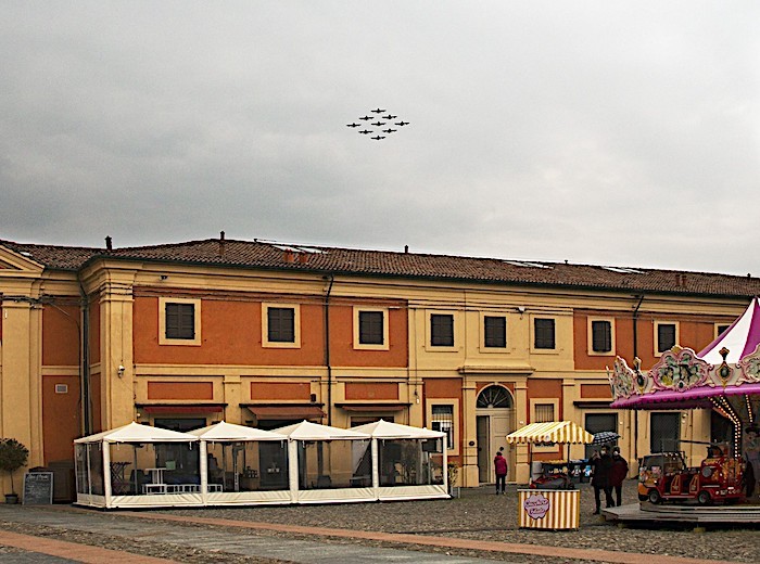 Lo staff delle Frecce Tricolori in visita a Lugo