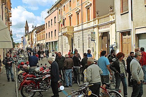 Lugo, via Francesco Baracca: una festa per tutta la città