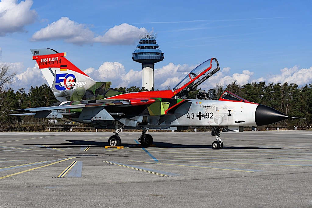 Il Panavia Tornado special color - Foto: Copyright Dr. Andreas Zeitler