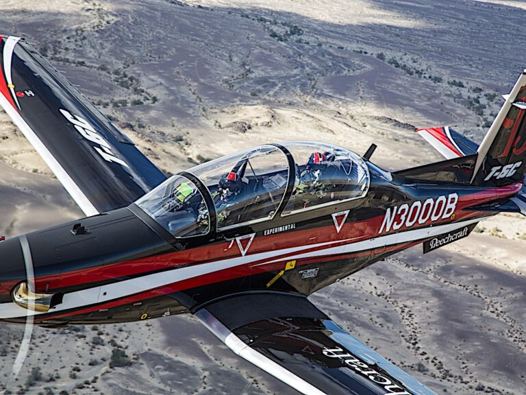 Consegnato alla Tunisian Air Force il primo Beechcraft T-6C Texan II da addestramento