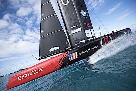 Oracle Team USA e Airbus: riscaldamento prima della gara finale