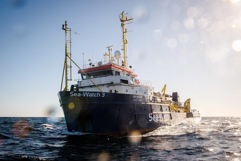 Guardia Costiera: sottoposta a fermo amministrativo la nave “Sea-Watch 3”