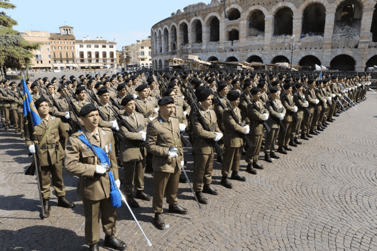 Giurano i Volontari dell’85° “Verona” (Esercito Italiano)