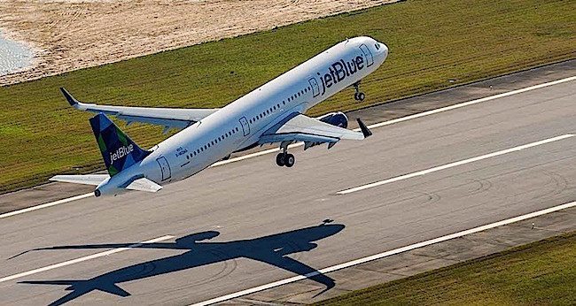 A321 JETBLUE_JetBlue receives A321 foto by Airwind J.Darcy