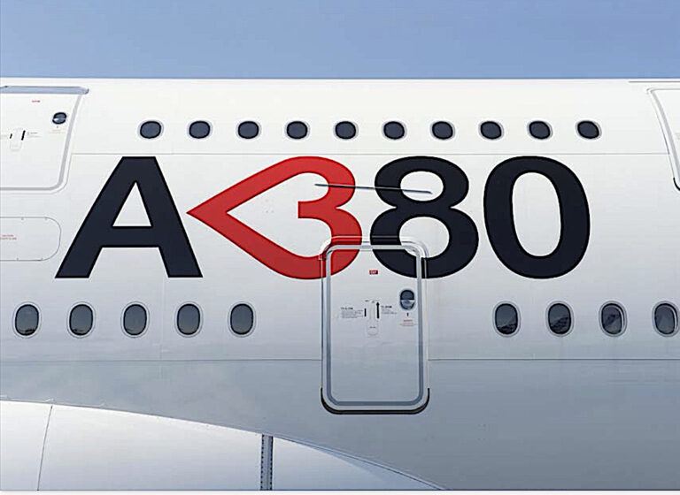 All’asta, per beneficenza, parti e componenti dell’iconico Airbus A380