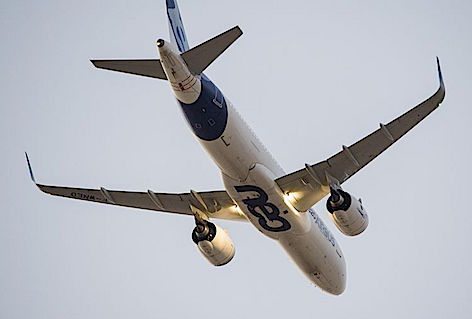 L'Airbus A320neo durante altri test in volo (foroAirbus - H.Goussè)