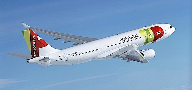 AIRBUS A330-200 TAP Portugal foto P.Masclet _