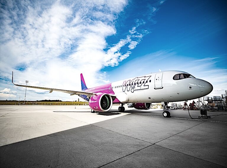 La Compagnia aerea Wizz Air aprirà un centro di formazione per piloti a Roma