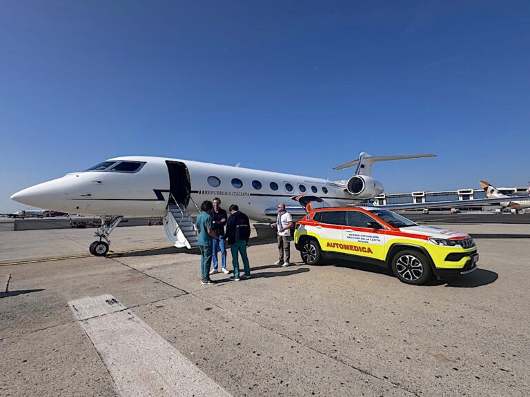 Aeronautica Militare: trasporto di una equipe medica da Bari a Milano per espianto organo con il nuovo velivolo G650 del 31° Stormo