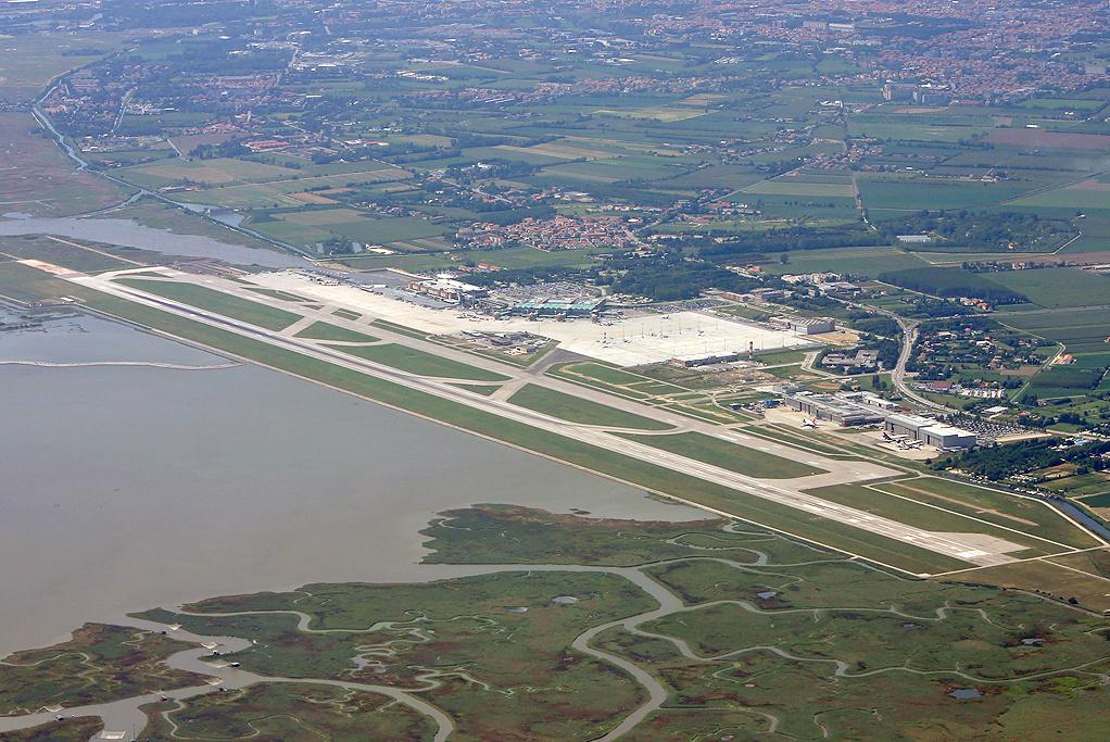 Inaugurati all’aeroporto Marco Polo di Venezia il nuovo Water Terminal e il Moving Walkway