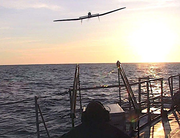 La Marina francese equipaggerà le sue navi con i sistemi di droni ad ala fissa Aliaca di Airbus Survey Copter