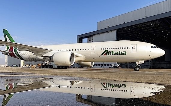 Alitalia: attivati voli merci no-stop dalla Cina per importare materiale sanitario; da Cuba in arrivo medici e infermieri