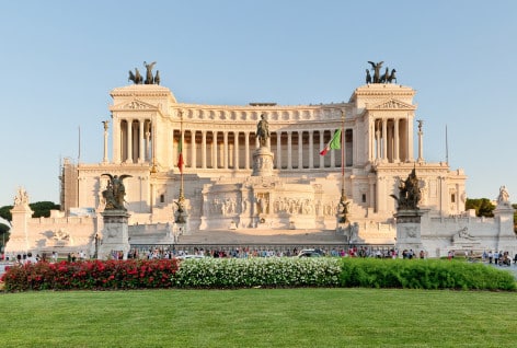 L'Altare della Patria - Il Vittoriano (foto Wikipedia)