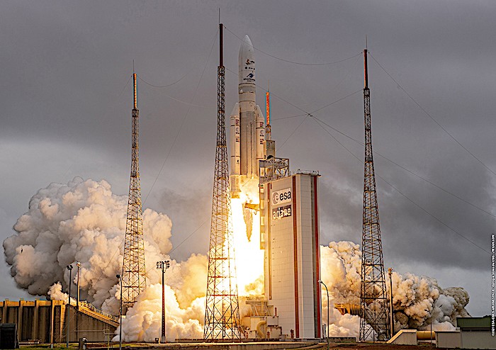 Ariane 5 entra nella storia con il successo del lancio di Webb
