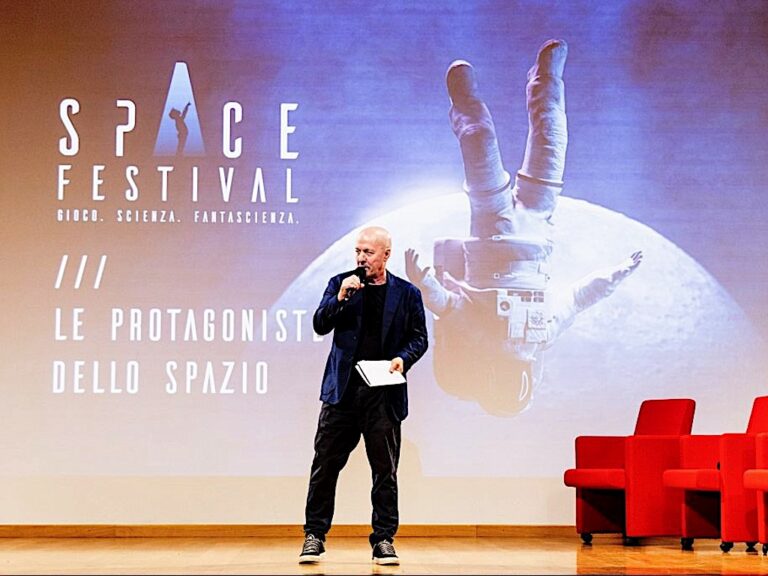 Il Festival dello spazio conquista Torino: in 25mila tra curiosi e appassionati