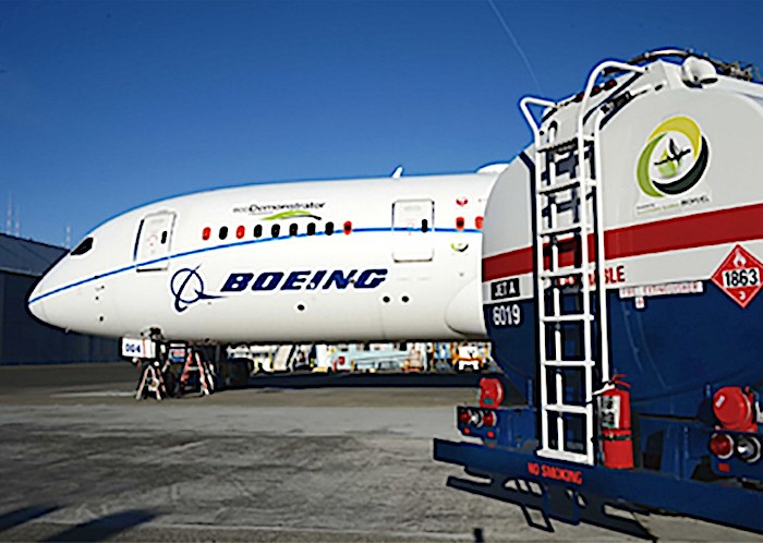 Boeing fornirà aerei commerciali pronti a volare con carburanti sostenibili al 100%