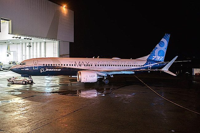 Boeing 737 MAX 8 foto Boeing 650x