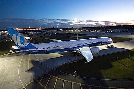 Esordio del nuovo Boeing 787-10 Dreamliner