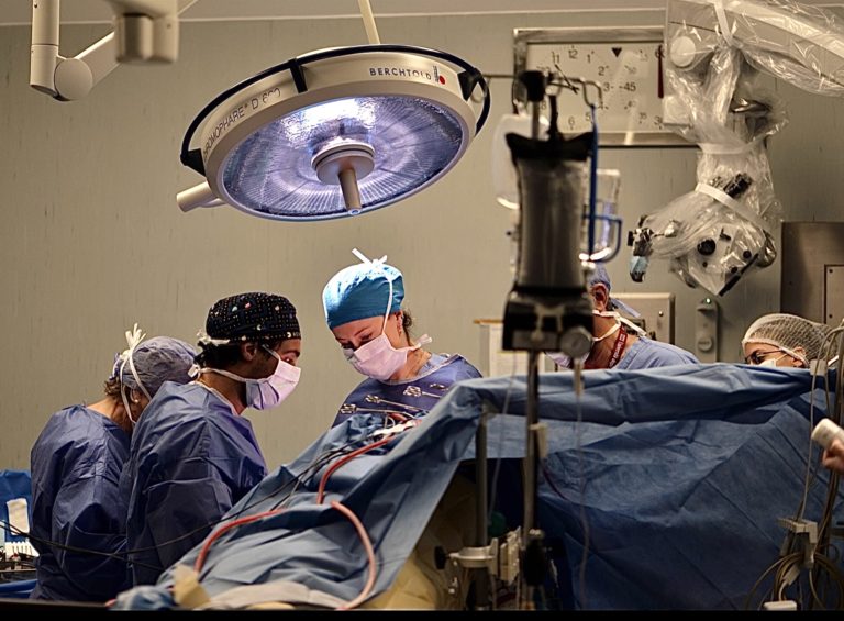 Biopsia cerebrale eseguita con braccio robotico. Padova tra i pionieri in Italia