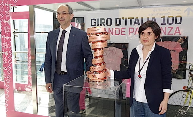 Cagliari vetrina_Giro100
