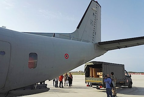 L’ Aeronautica Militare riporta “L’ Amorino dormiente” del Caravaggio da Lampedusa a Pisa