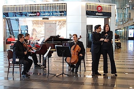 Inugurato con un concerto il pianoforte allestito all’Aeroporto di Torino Caselle