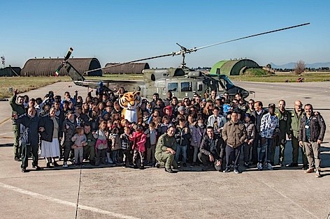 Al 9° Stormo la “Giornata della felicità” a favore dei bambini delle case famiglia