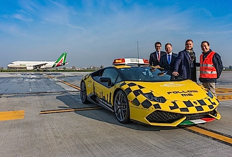 Una Lamborghini Huracán “Follow Me” per l’Aeroporto di Bologna