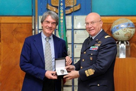 Consegnato il 1° orologio Calamai al Capo di SMA (Il portale dell’Aeronautica Militare)