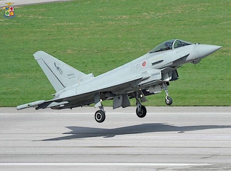 Spazio aereo: “Scramble” di due Eurofighter in servizio di allarme