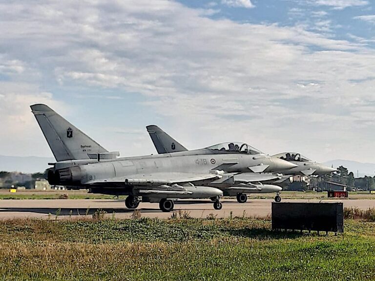 Spazio aereo: “scramble” di due Eurofighter in servizio di allarme