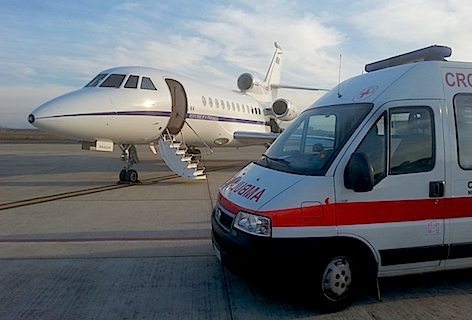 Donna in imminente pericolo di vita trasportata d’urgenza da Cagliari a Torino con un volo sanitario dell’ A.M.