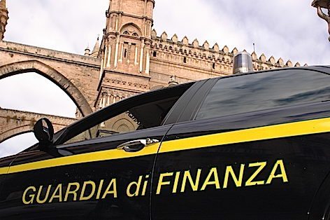 (foto Guardia di Finanza)