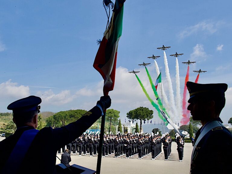 Accademia Aeronautica: gli Allievi del Corso Eolo VI giurano fedeltà alla Repubblica Italiana