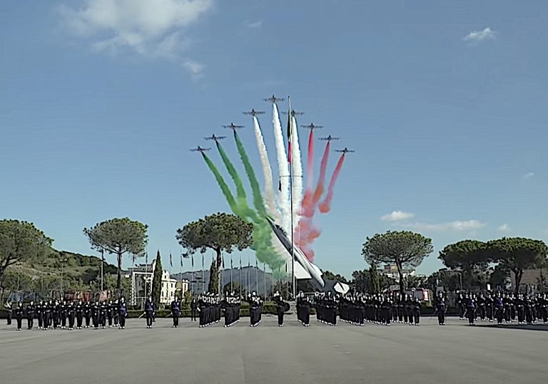 Aeronautica Militare: giuramento del Corso “Centauro VI” all’Accademia di Pozzuoli