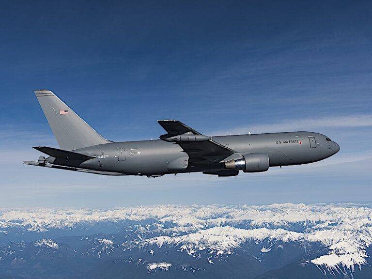 Boeing si aggiudica un contratto con l’USAF per 15 aerei cisterna KC-46A
