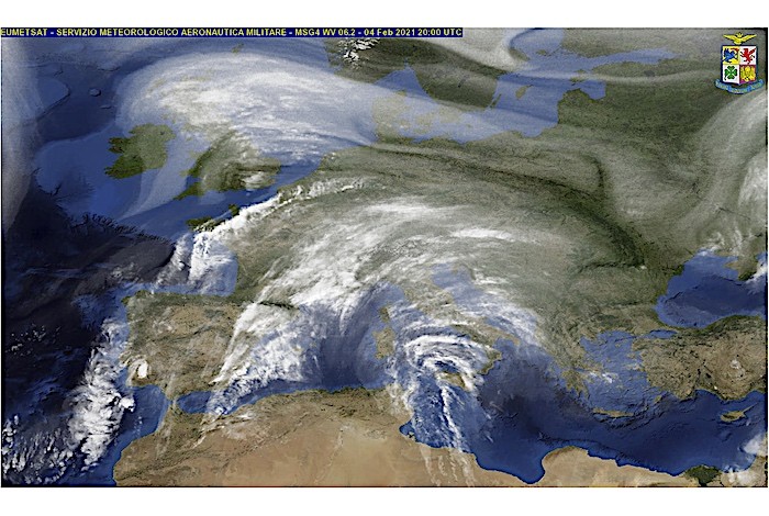 Meteorologia, le previsioni dell’Aeronautica Militare sbarcano sui social di Forza Armata