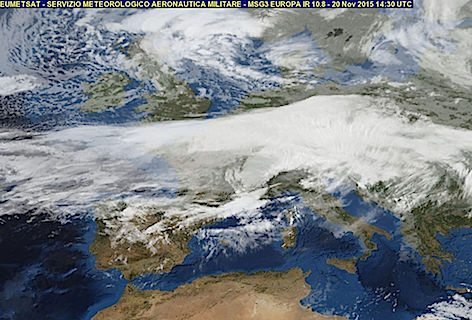 Immagine Meteosat del servizio Metereologico dell'Aeronautica Militare (ripresa alle ore 14:30 del 20 novembre 2015)