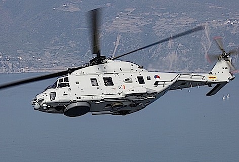 Consegnato il primo elicottero MH-90 al 5° Gruppo Elicotteri di Maristaeli Luni della Marina Militare