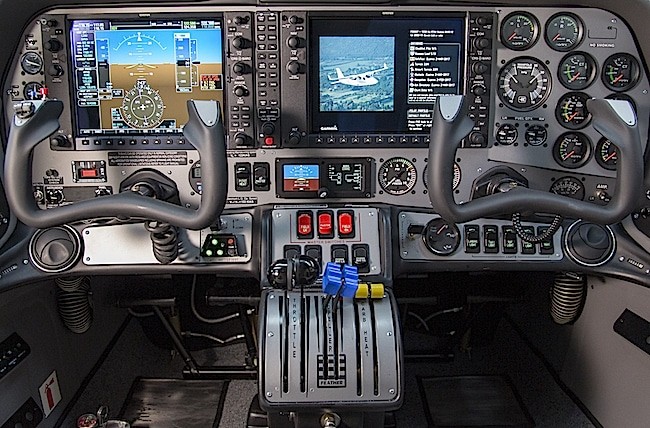 P2006T-200-Interno2
