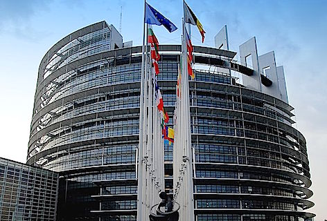PARLAMENTO_EUROPEO foto renato Agostini Wikimedia commonspanoramio