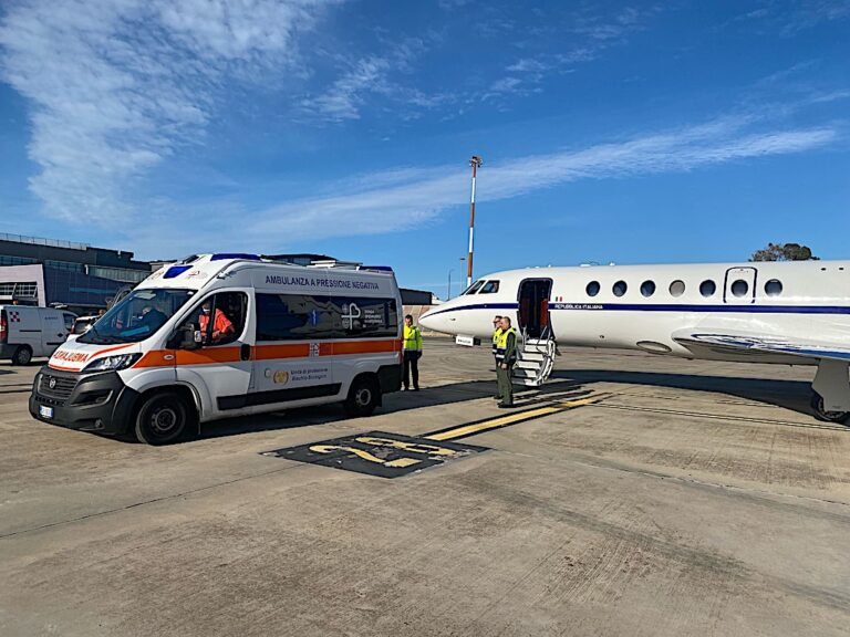 Aeronautica Militare: trasporto sanitario urgente da Cagliari a Ciampino con velivolo F50 del 31° Stormo