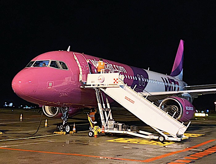 Aeroporto Marconi di Bologna: atterrato nella notte il primo volo internazionale dopo il lockdown